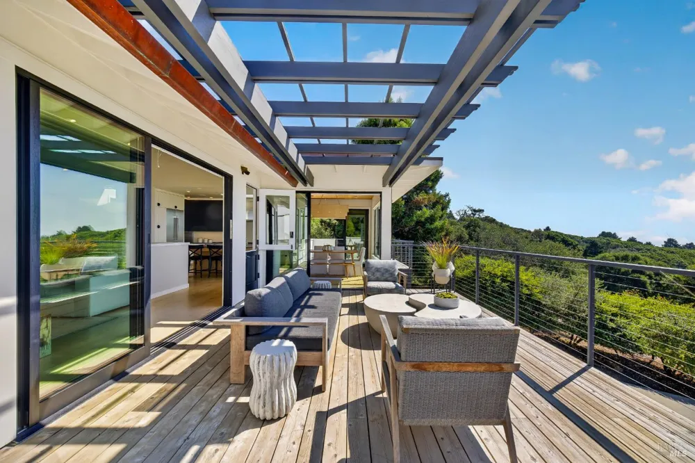6976 Panoramic Highway Stinson Beach, CA 94970
