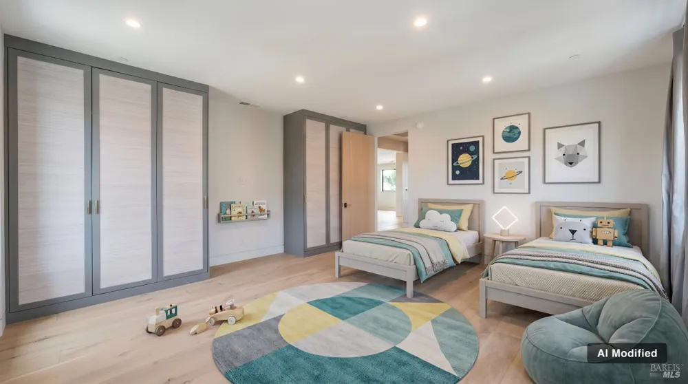 983 Grove Street Healdsburg, CA 95448