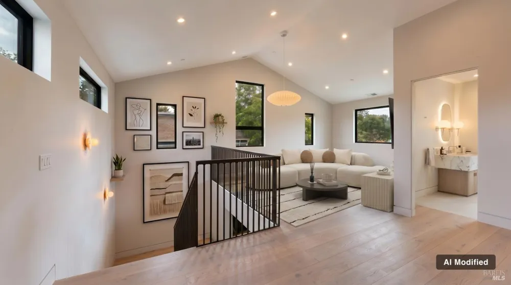 983 Grove Street Healdsburg, CA 95448