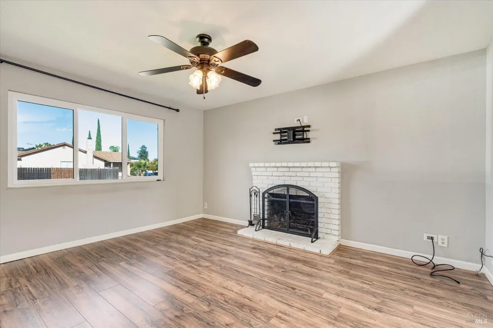 1897 Sherry Circle Oakley, CA 94561
