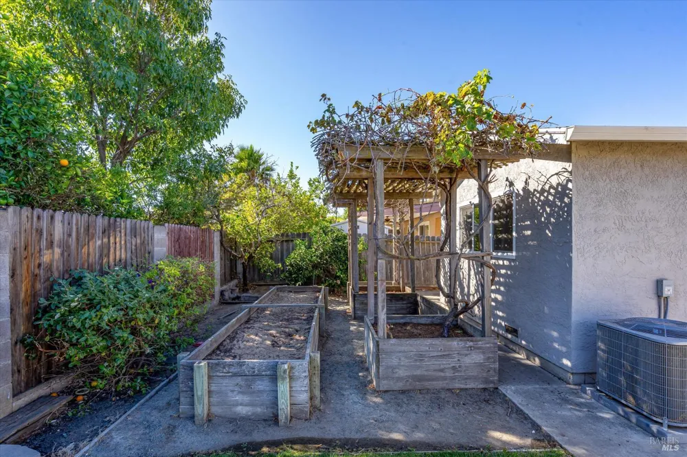 1897 Sherry Circle Oakley, CA 94561