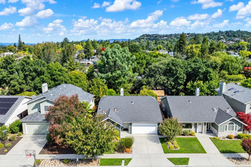 38 Sage Way Napa, CA 94559