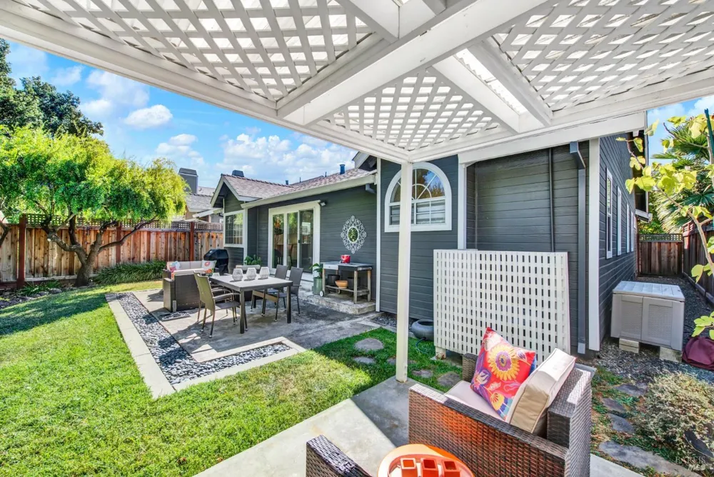 38 Sage Way Napa, CA 94559