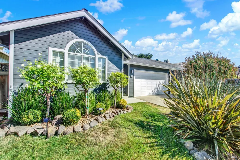 38 Sage Way Napa, CA 94559