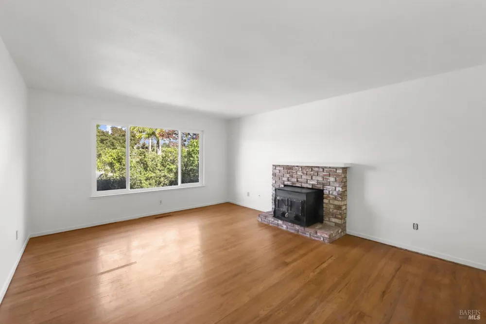 1263 Kerney Street Santa Rosa, CA 95401