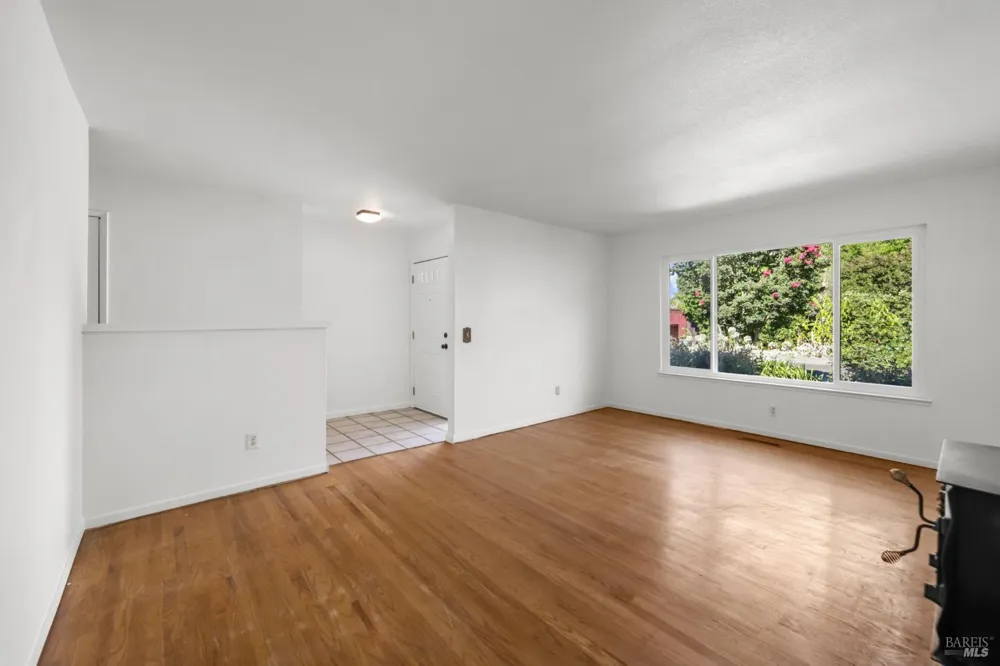 1263 Kerney Street Santa Rosa, CA 95401