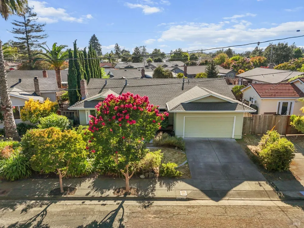 1263 Kerney Street Santa Rosa, CA 95401