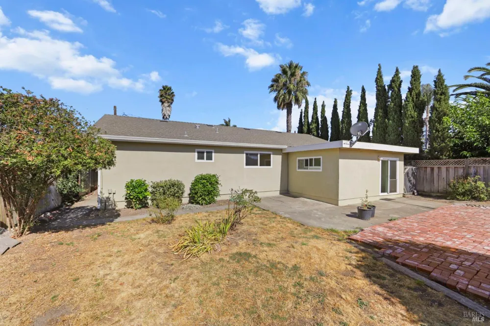 1263 Kerney Street Santa Rosa, CA 95401