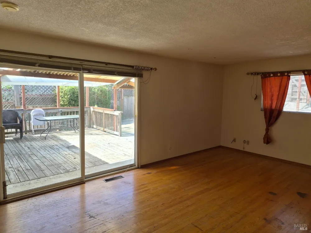 257 Daniels Avenue Vallejo, CA 94590