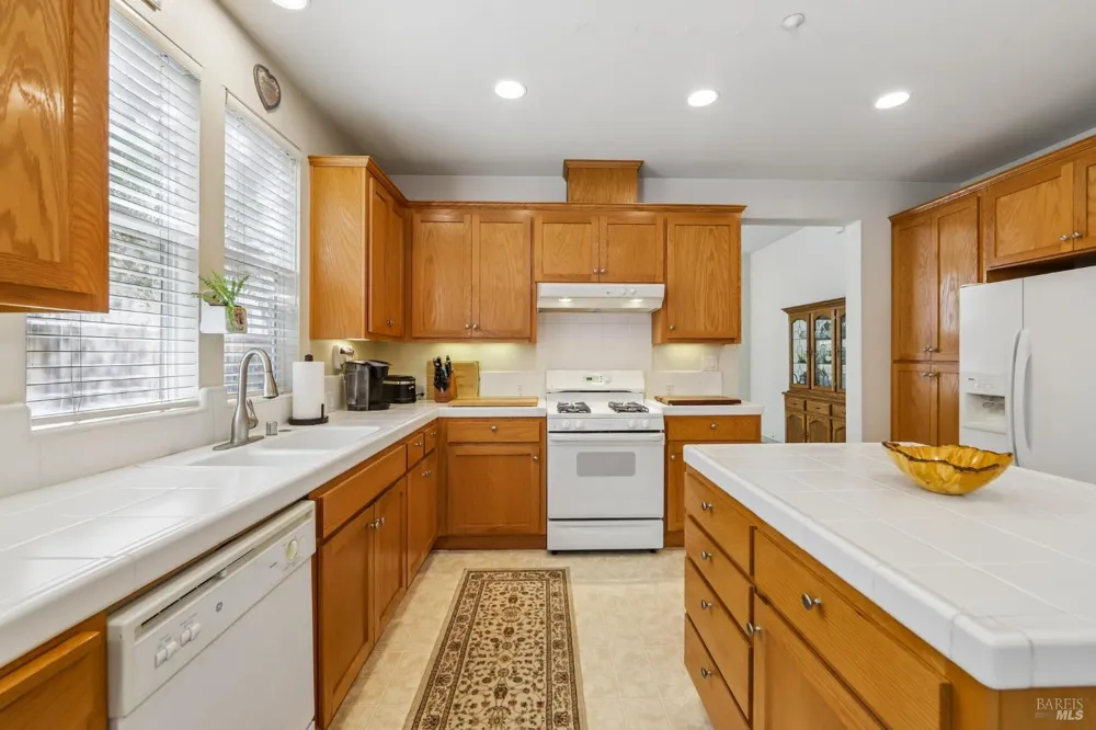 50 Windsor Court Napa, CA 94558
