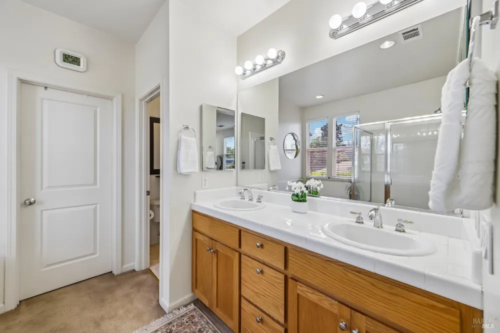 50 Windsor Court Napa, CA 94558