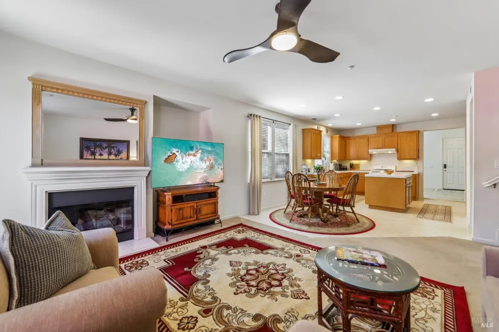 50 Windsor Court Napa, CA 94558