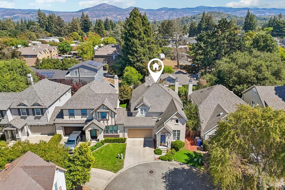 50 Windsor Court Napa, CA 94558