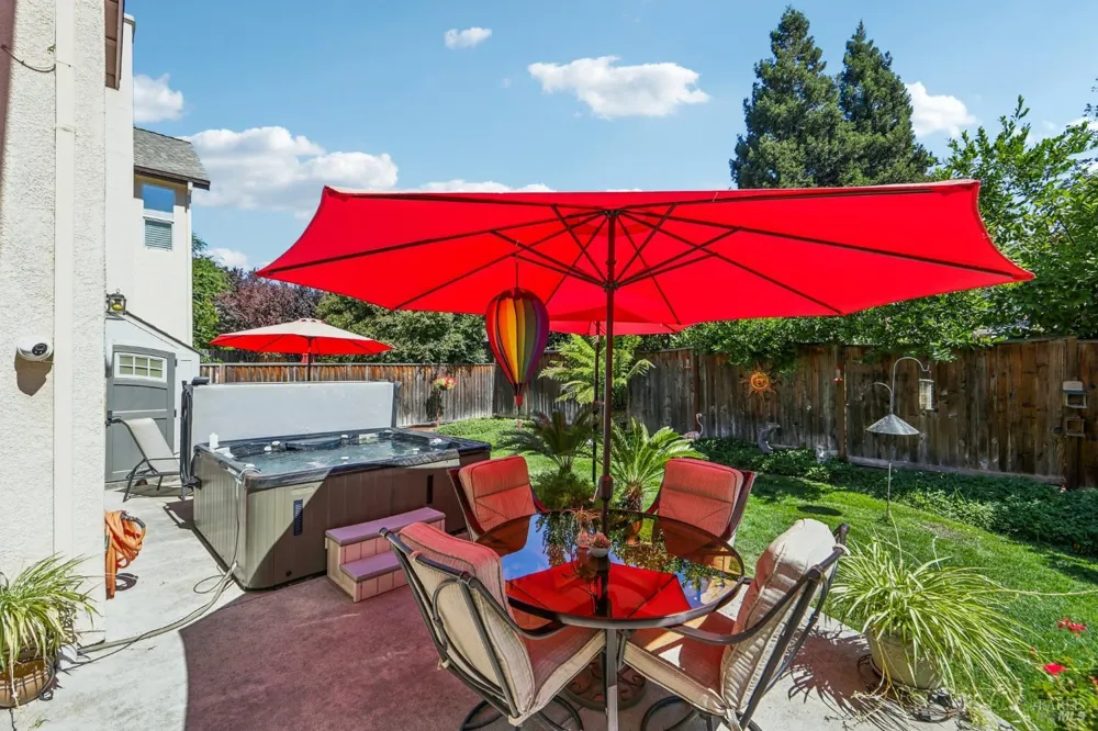50 Windsor Court Napa, CA 94558