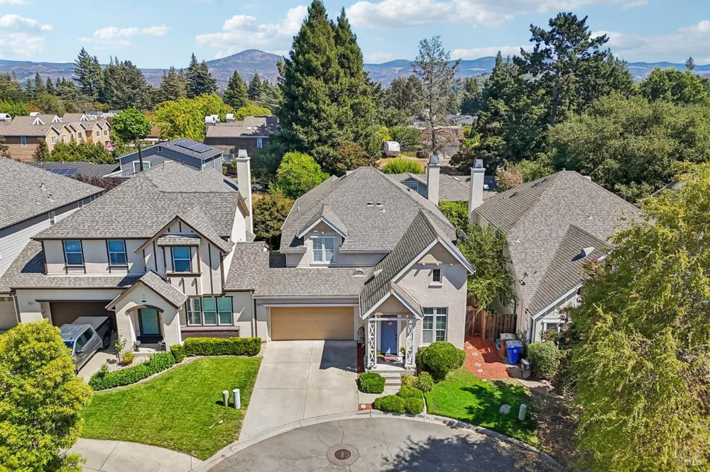 50 Windsor Court Napa, CA 94558