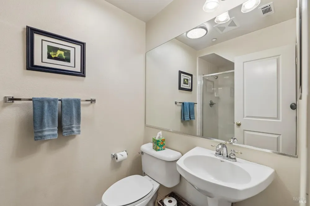 50 Windsor Court Napa, CA 94558