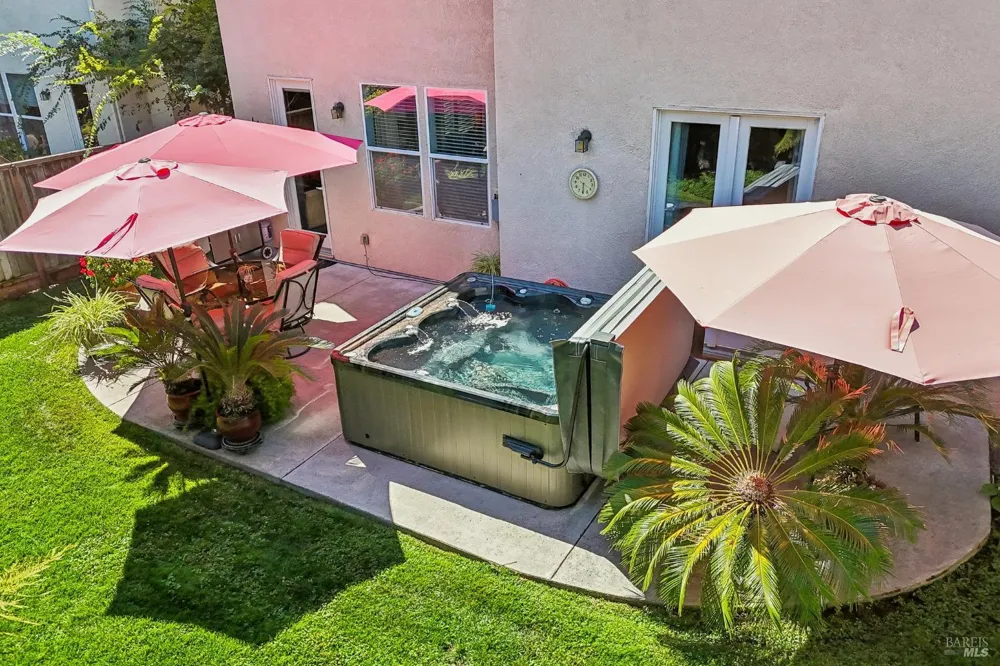 50 Windsor Court Napa, CA 94558