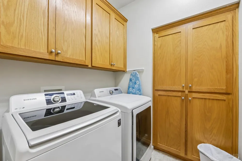50 Windsor Court Napa, CA 94558