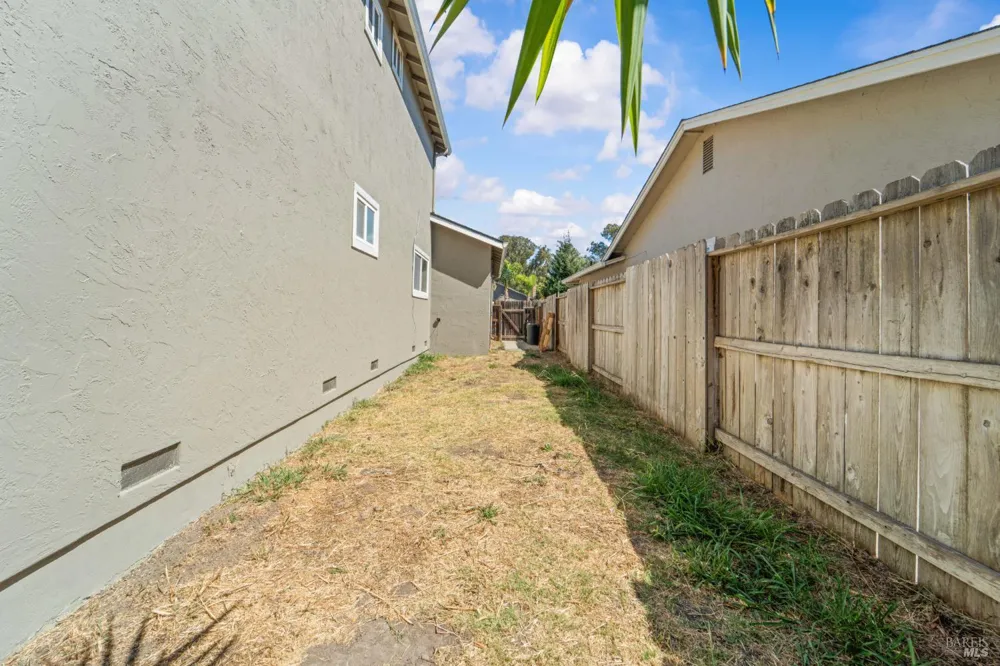 1086 Mockingbird Lane Fairfield, CA 94533