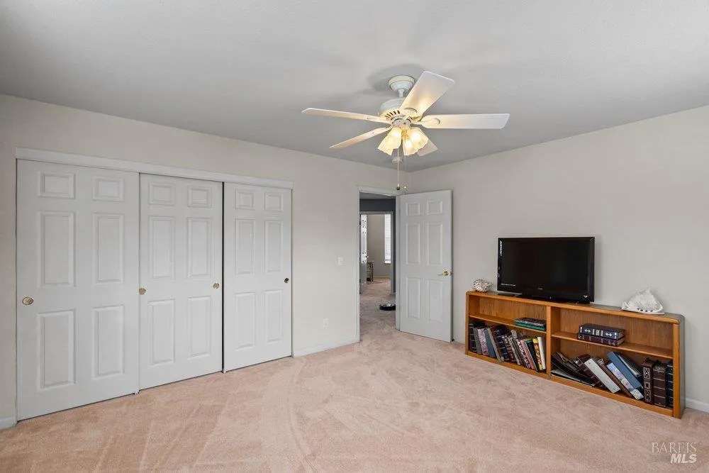 2010 Falcon Ridge Drive Petaluma, CA 94954