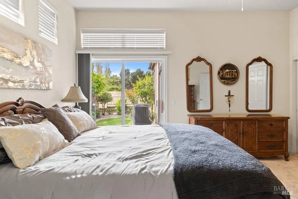 2010 Falcon Ridge Drive Petaluma, CA 94954