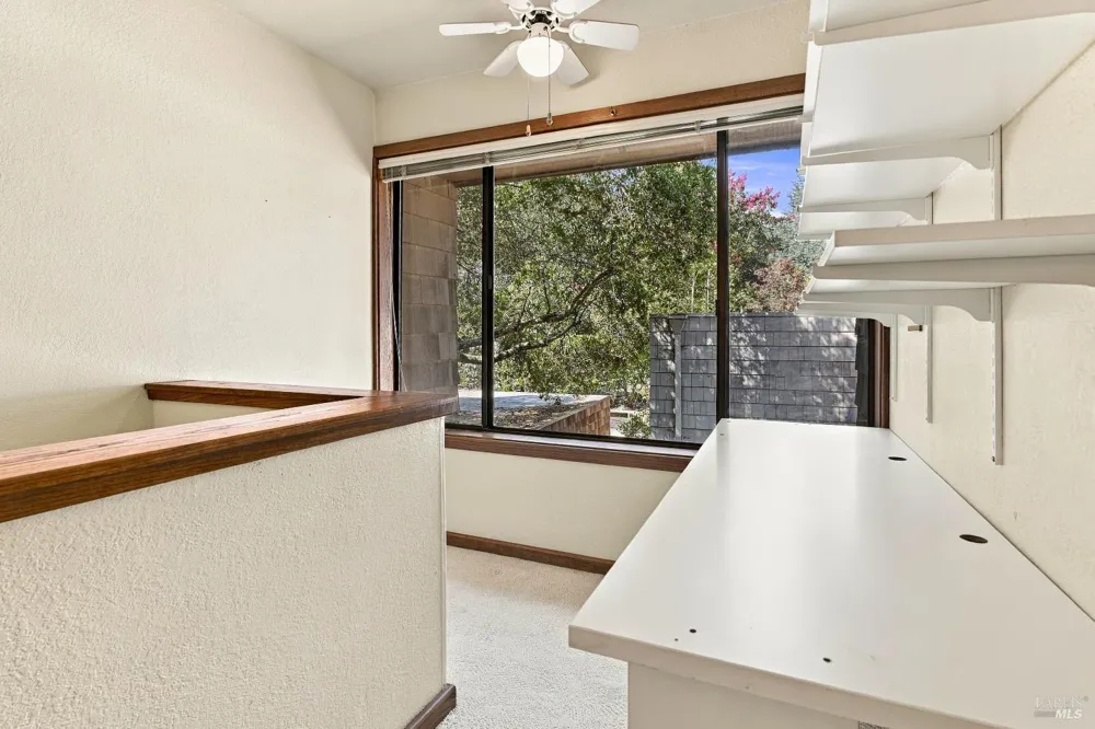 1672 Deer Run Santa Rosa, CA 95405