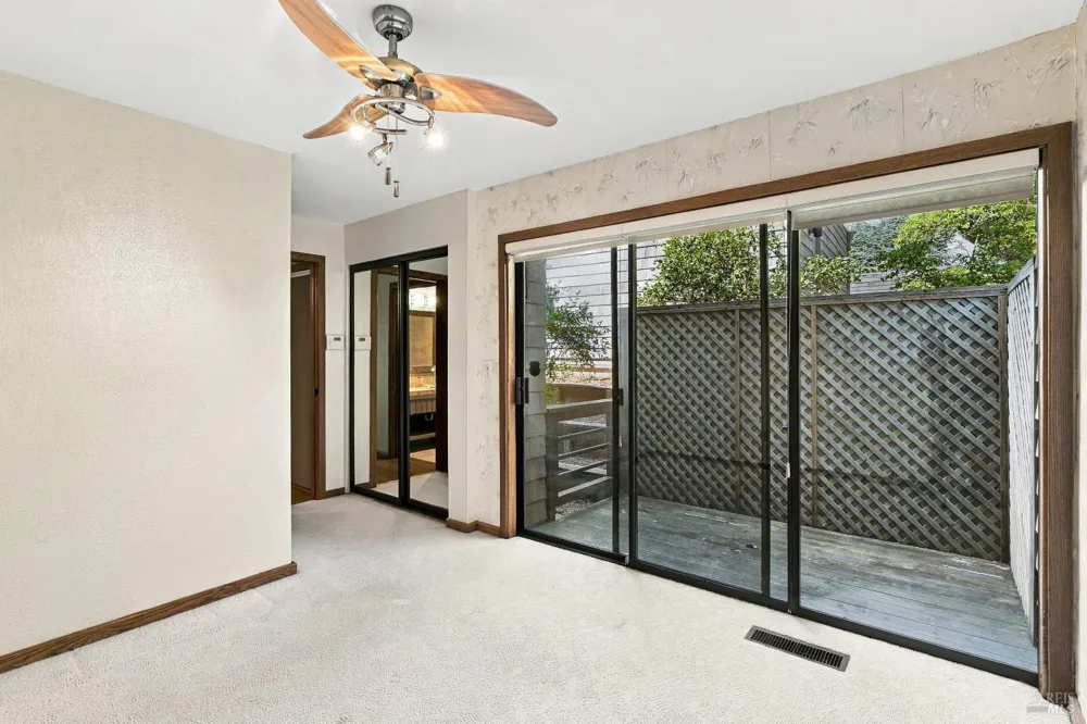 1672 Deer Run Santa Rosa, CA 95405