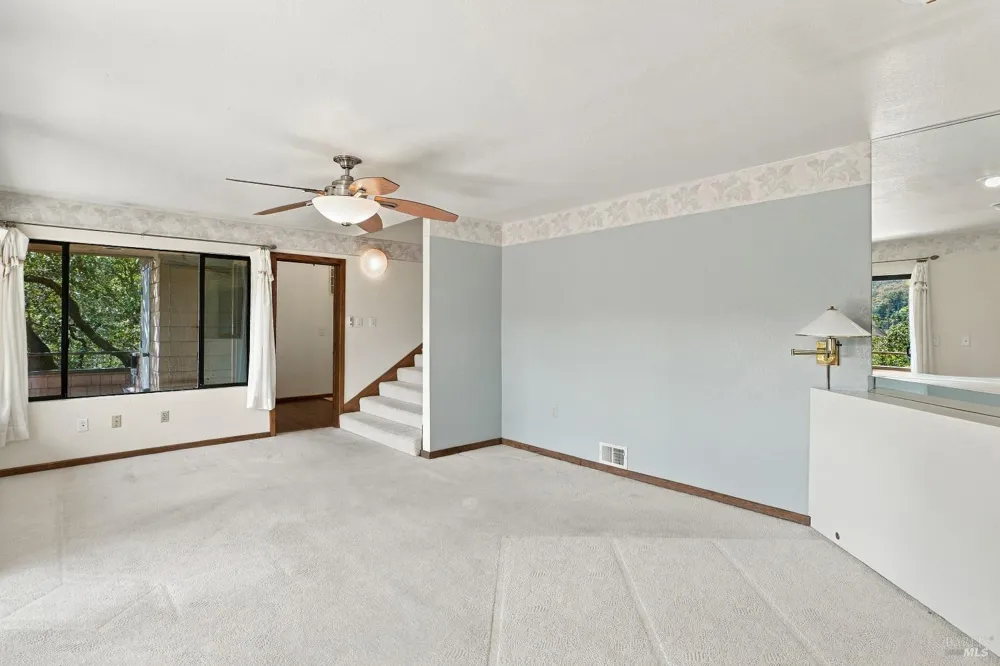 1672 Deer Run Santa Rosa, CA 95405