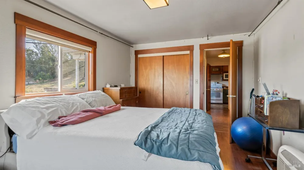 395 Monte Vista Lane Petaluma, CA 94952