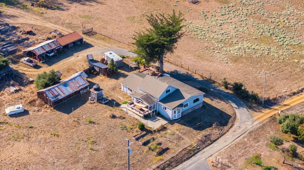 395 Monte Vista Lane Petaluma, CA 94952