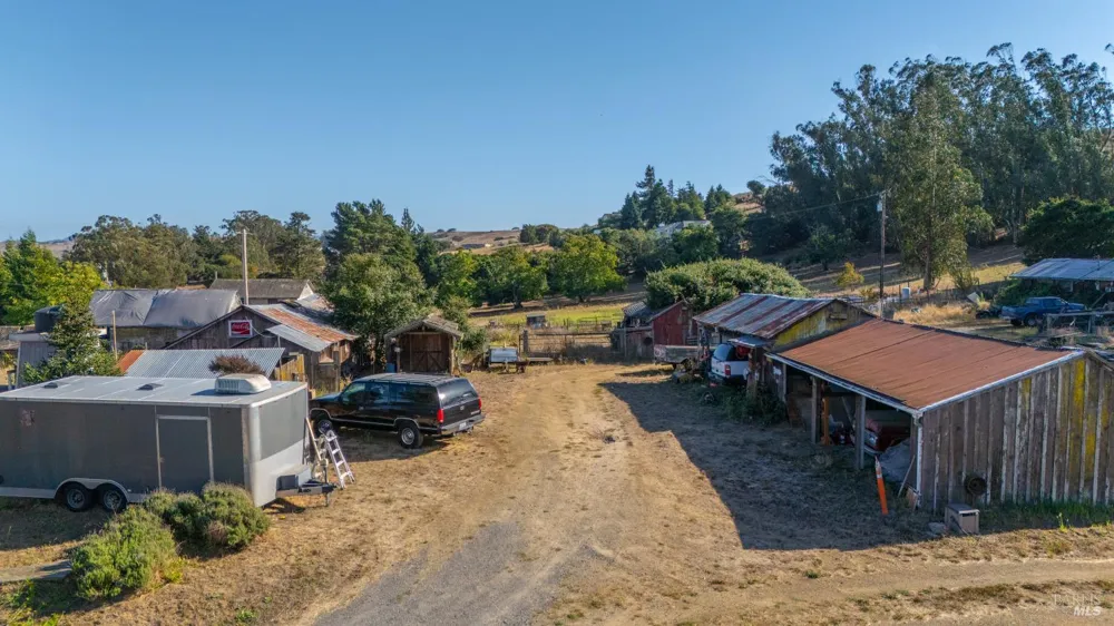 395 Monte Vista Lane Petaluma, CA 94952