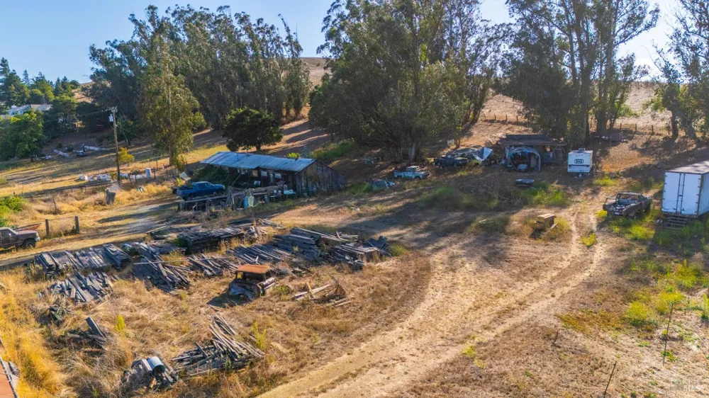 395 Monte Vista Lane Petaluma, CA 94952