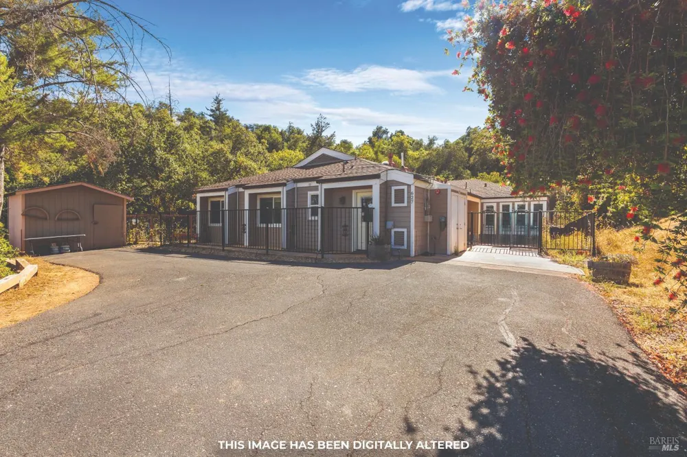 695 Cherry Creek Road Cloverdale, CA 95425
