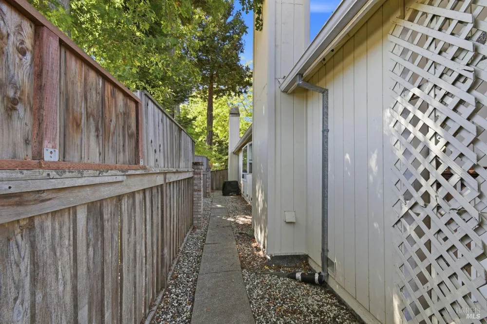 2994 Tuxedo Place Santa Rosa, CA 95405
