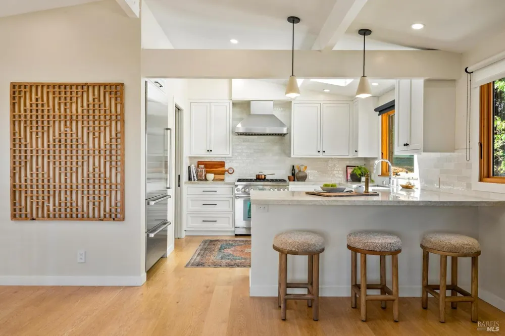 188 Almonte Boulevard Mill Valley, CA 94941