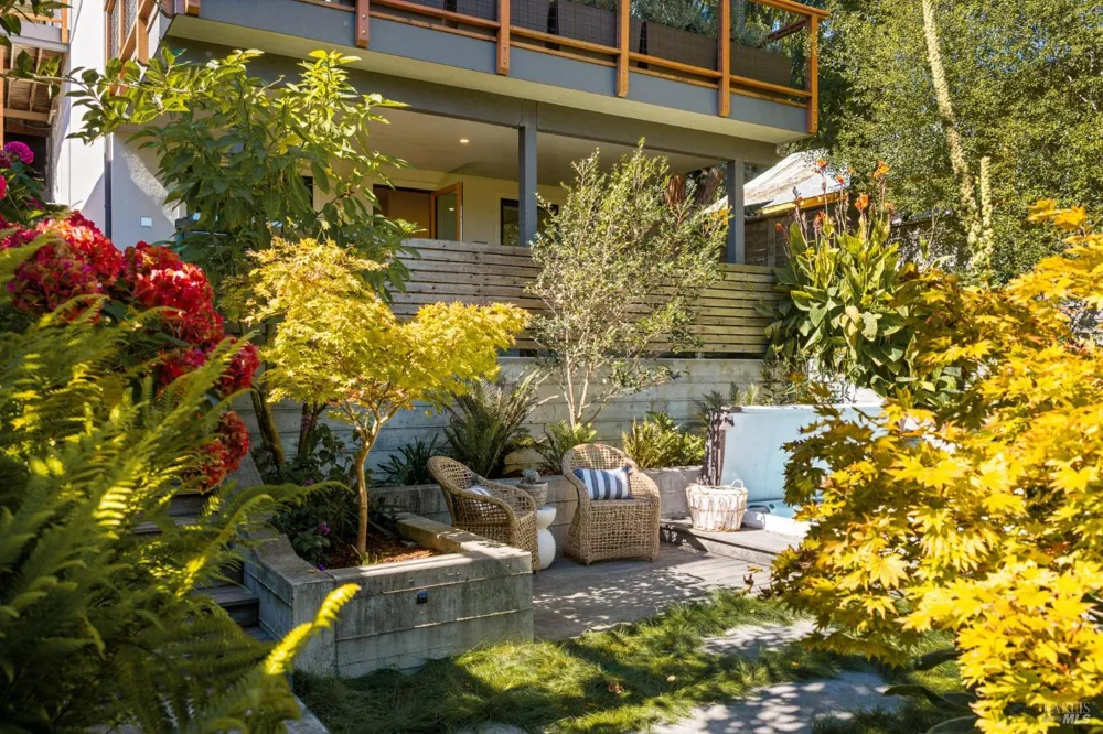 188 Almonte Boulevard Mill Valley, CA 94941