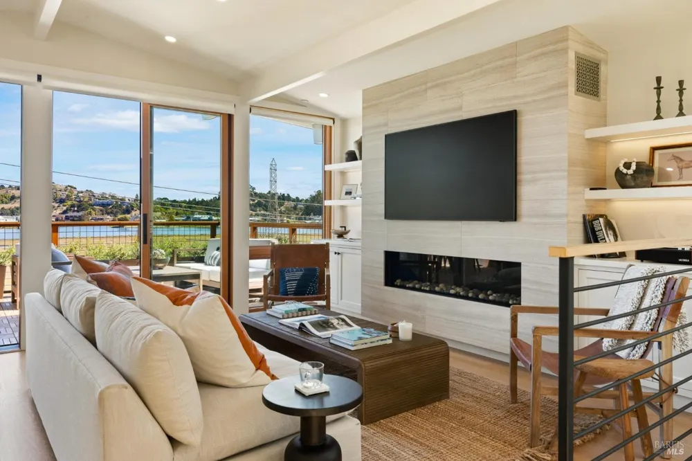 188 Almonte Boulevard Mill Valley, CA 94941