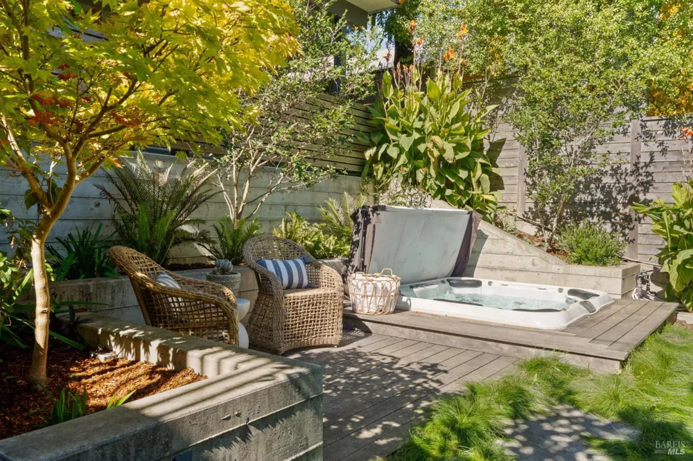 188 Almonte Boulevard Mill Valley, CA 94941
