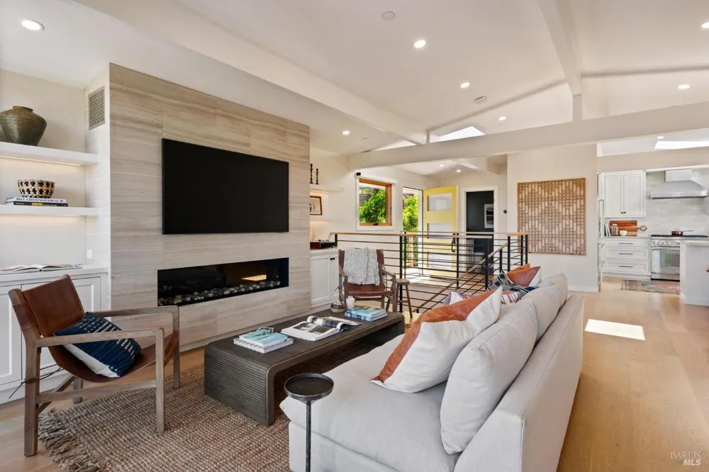 188 Almonte Boulevard Mill Valley, CA 94941