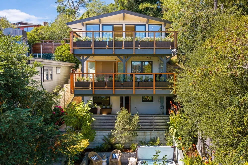 188 Almonte Boulevard Mill Valley, CA 94941