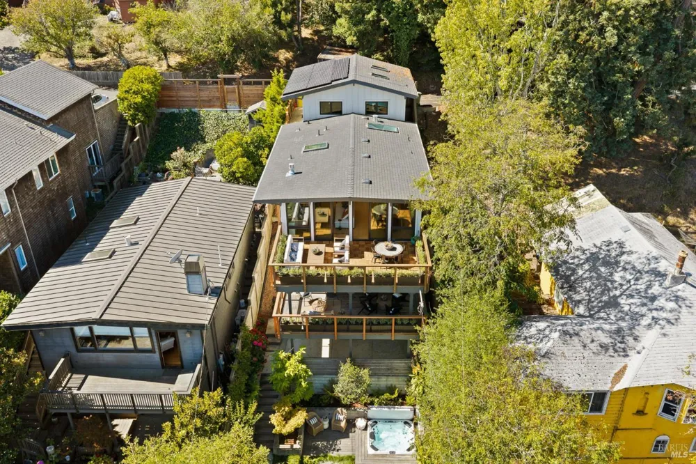 188 Almonte Boulevard Mill Valley, CA 94941
