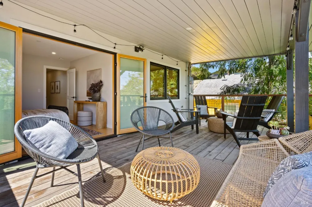 188 Almonte Boulevard Mill Valley, CA 94941