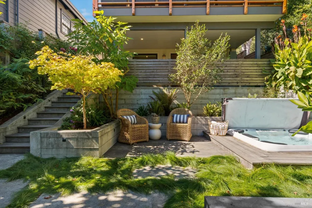188 Almonte Boulevard Mill Valley, CA 94941