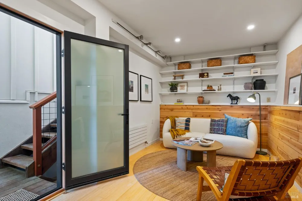 188 Almonte Boulevard Mill Valley, CA 94941