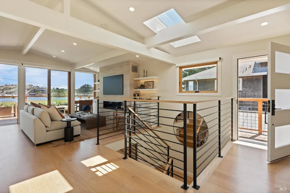 188 Almonte Boulevard Mill Valley, CA 94941