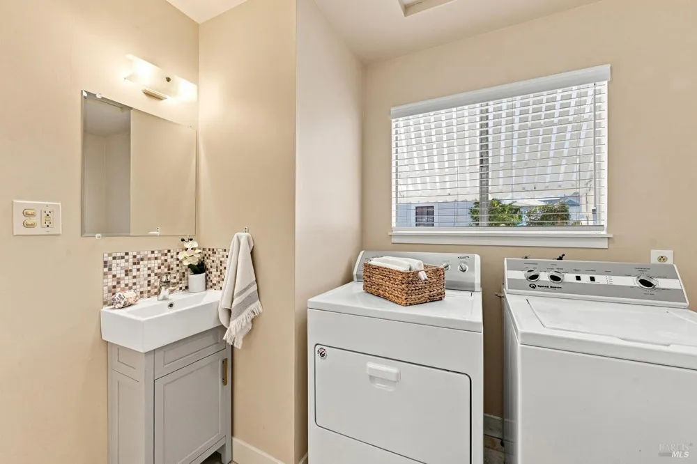 487 Seymour Street Napa, CA 94559