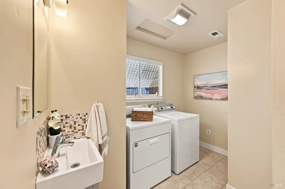 487 Seymour Street Napa, CA 94559