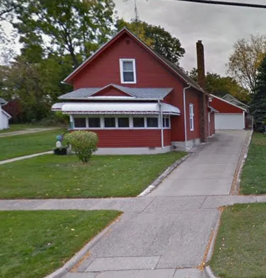 824 Bush Street Jackson, MI 49202