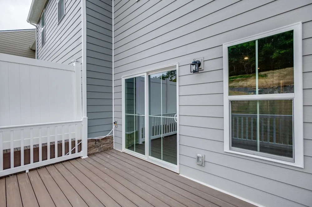 1041 Mountain View Dr Thompsons Station, TN 37179