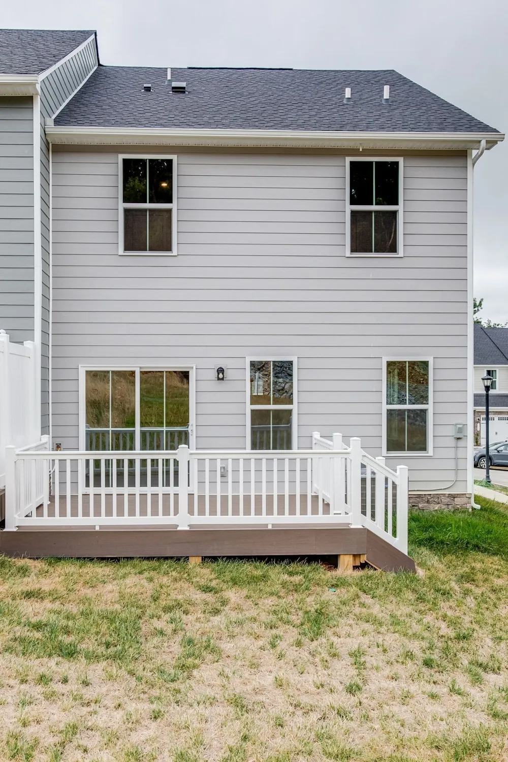 1041 Mountain View Dr Thompsons Station, TN 37179